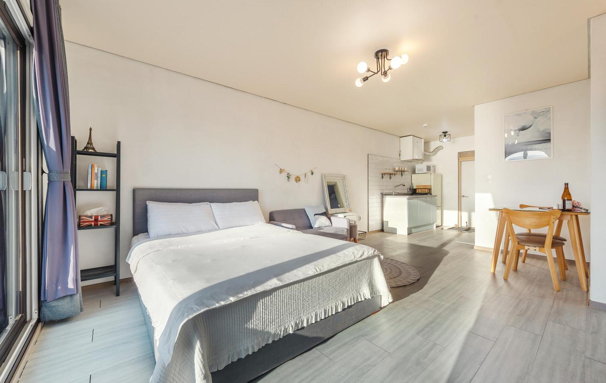 Whales Dream Pensión Namhae Habitación foto